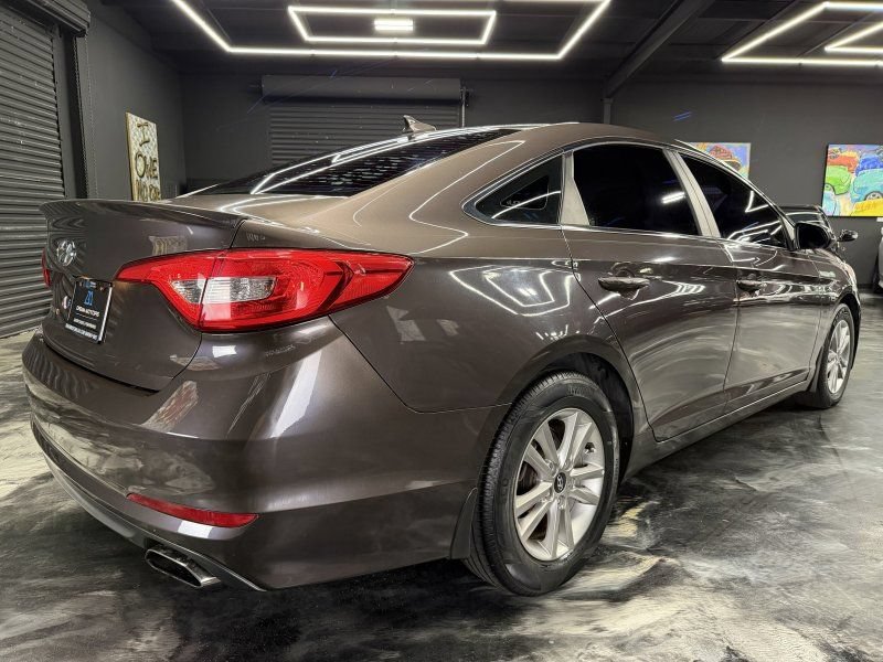 Used 2017 Hyundai Sonata SE FWD image 5