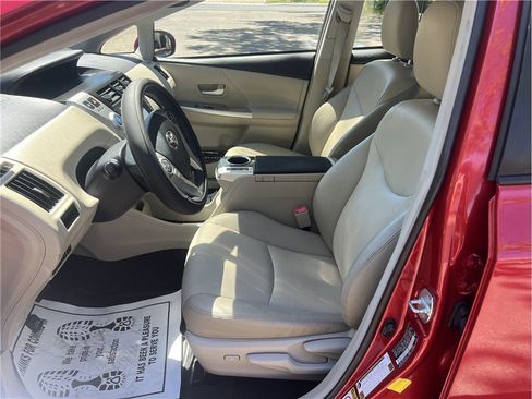 Used 2012 Toyota Prius V Five FWD image 13