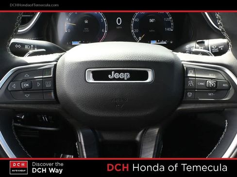 Used 2024 Jeep Grand Cherokee Limited image 9