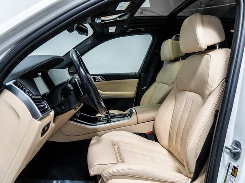 Used 2021 BMW X5 xDrive45e w/ Premium Package image 5