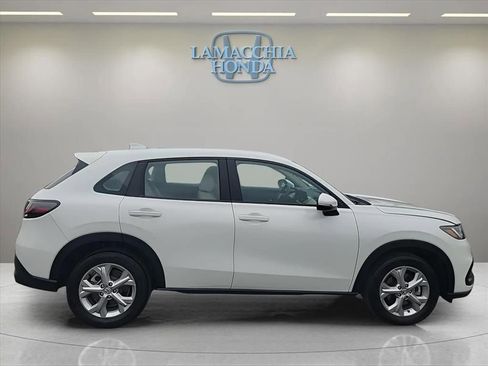 Used 2024 Honda HR-V LX image 6