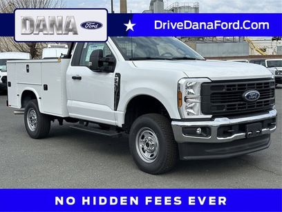 New 2025 Ford F250 XL w/ XL Chrome Package