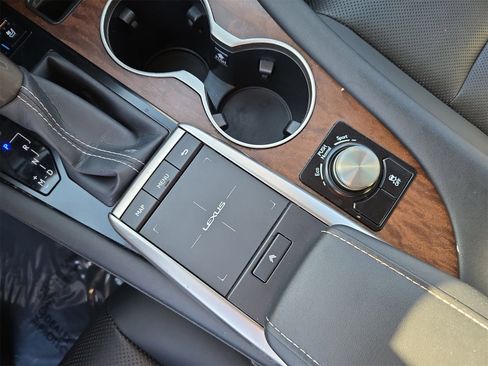 Used 2022 Lexus RX 350L FWD w/ Premium Package image 28