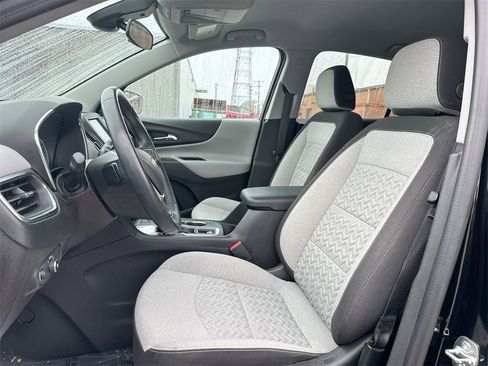 Used 2024 Chevrolet Equinox LT image 13