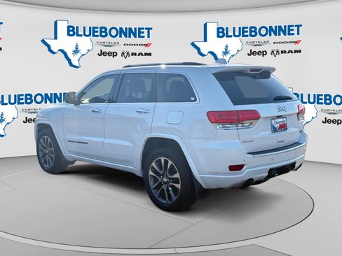 Used 2017 Jeep Grand Cherokee Overland AWD/4WD image 7