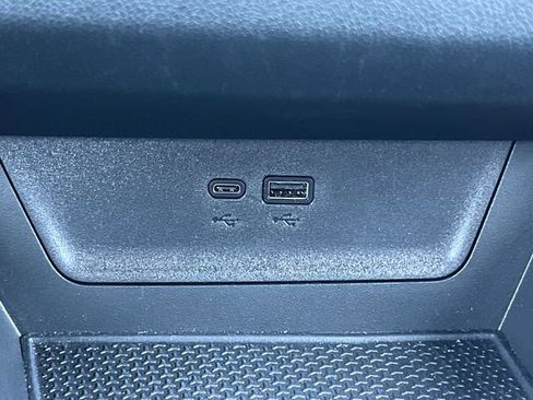 Used 2026 Chevrolet Equinox LT AWD/4WD image 25