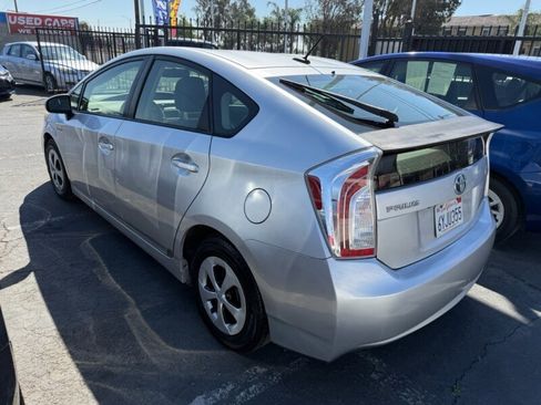 Used 2012 Toyota Prius Four image 2