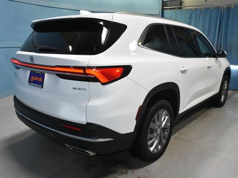 Used 2025 Buick Enclave Preferred image 26