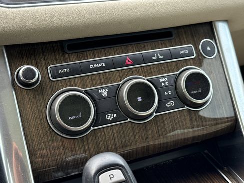 Used 2017 Land Rover Range Rover Sport HSE image 20