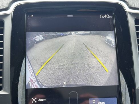 Used 2016 Volvo XC90 T6 Momentum AWD/4WD image 16