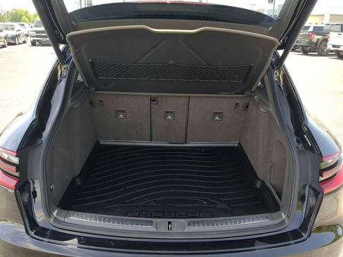 Used 2017 Porsche Macan image 26