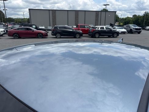 Used 2021 Toyota Corolla L FWD image 12
