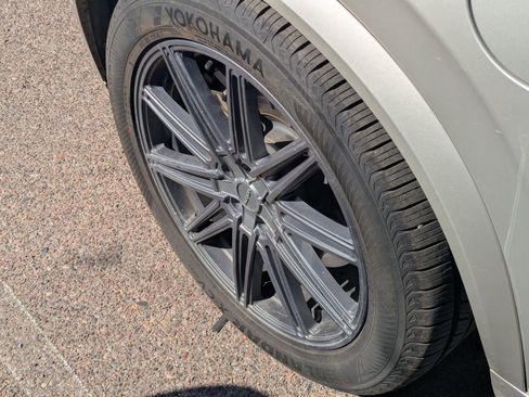 Used 2018 Volvo XC90 T8 Inscription w/ Luxury Package image 5