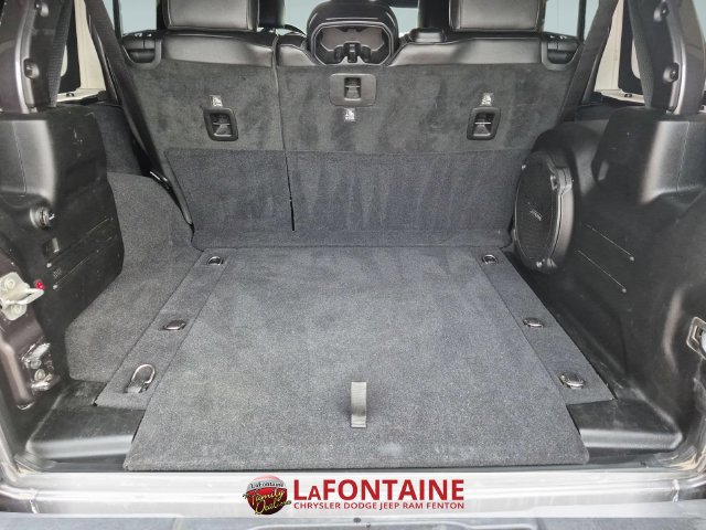 Used 2019 Jeep Wrangler Unlimited Sahara AWD/4WD image 28
