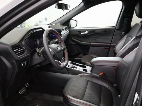 Used 2023 Ford Escape ST-Line w/ Tech Pack #1 AWD/4WD image 12