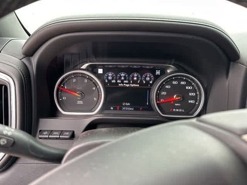 Used 2022 Chevrolet Silverado 2500 High Country w/ Technology Package image 12