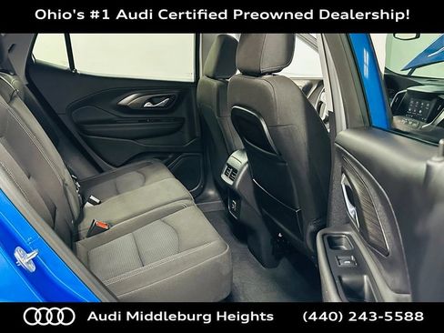 Used 2024 GMC Terrain SLE w/ Driver Convenience Package FWD image 27