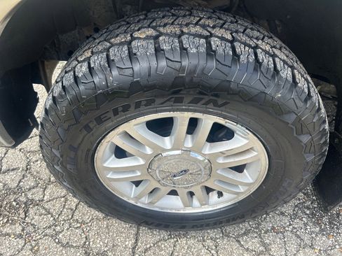 Used 2011 Ford F150 Lariat w/ Max Trailer Tow Pkg image 26