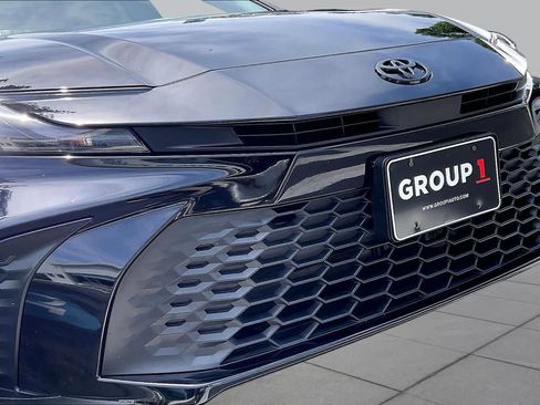 Used 2025 Toyota Camry SE w/ Convenience Package AWD/4WD image 30