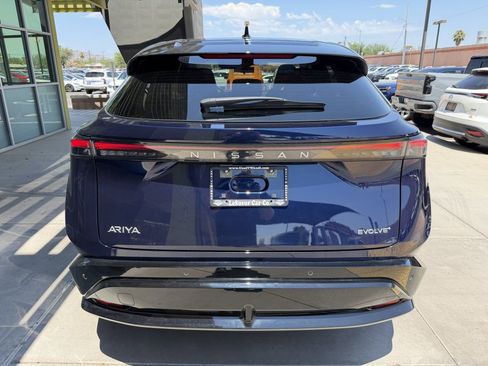 Used 2025 Nissan Ariya FWD image 13