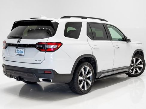 Used 2023 Honda Pilot Elite image 38