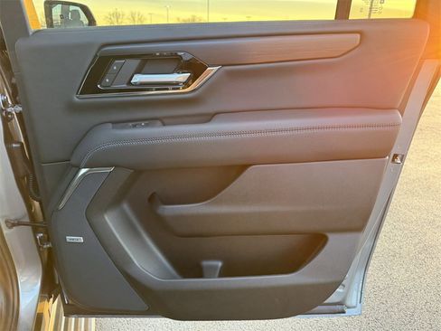 New 2026 GMC Yukon XL Denali w/ Sun & Power Step Package image 37