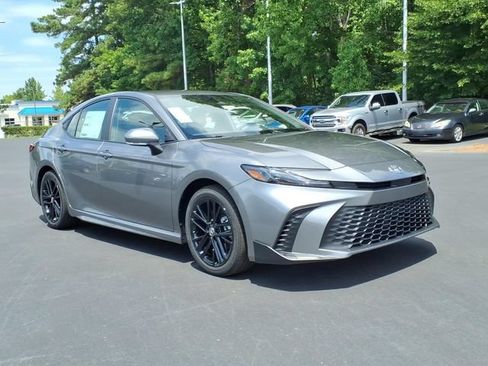New 2026 Toyota Camry SE w/ Convenience Package FWD image 1