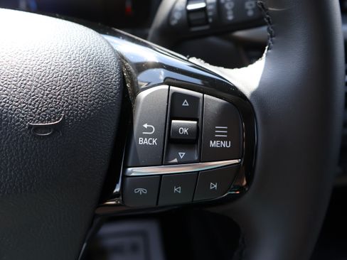 Used 2025 Ford Escape SE FWD image 33