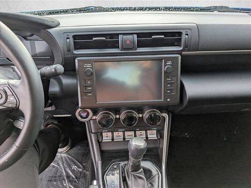 Used 2022 Toyota GR86 Premium image 12