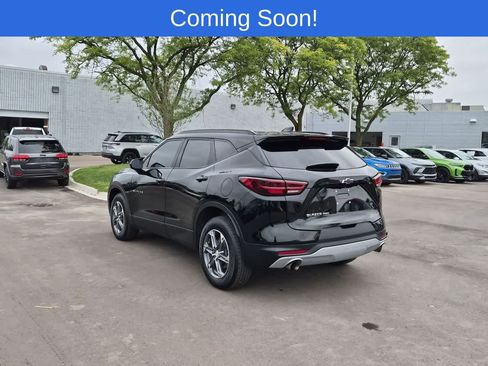 Used 2023 Chevrolet Blazer LT w/ Convenience Package AWD/4WD image 4