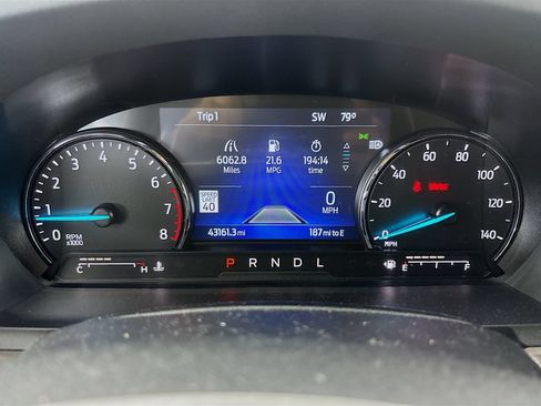 Used 2023 Ford Explorer Limited AWD/4WD image 12