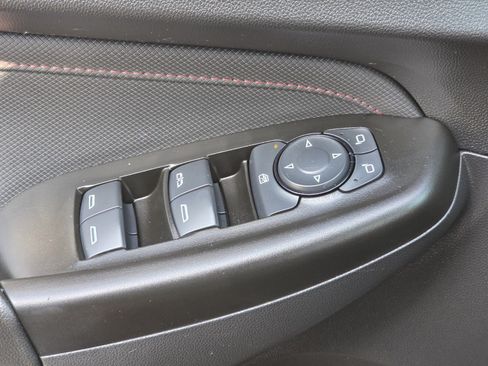 Used 2023 Chevrolet TrailBlazer RS w/ Convenience Package FWD image 25