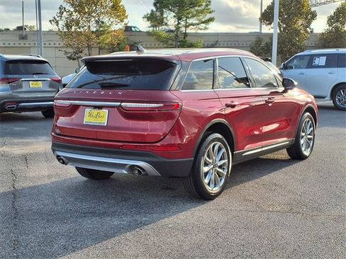 Certified 2022 Lincoln Corsair FWD w/ Premium Package image 2