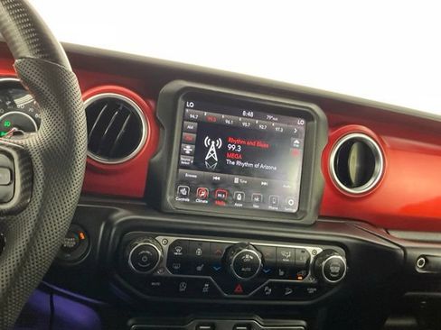 Used 2019 Jeep Wrangler Unlimited Rubicon AWD/4WD image 31