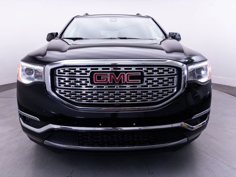 Used 2017 GMC Acadia Denali w/ Technology Package AWD/4WD image 13