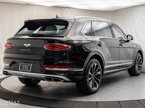 Used 2024 Bentley Bentayga Extended Wheelbase image 5