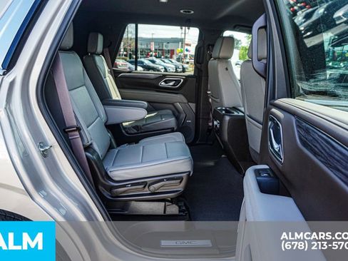 Used 2023 GMC Yukon SLT image 25