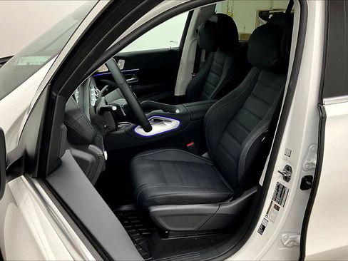 New 2026 Mercedes-Benz GLS 450 GLS 450 image 9
