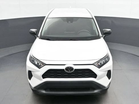 Used 2022 Toyota RAV4 LE FWD image 17