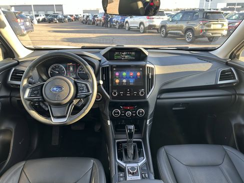 Used 2024 Subaru Forester Touring w/ Pop Package 2 image 9