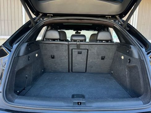 Used 2018 Audi Q3 2.0T Premium w/ Convenience Package image 27