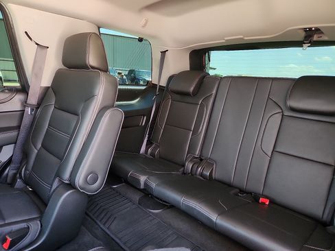 Used 2018 GMC Yukon Denali w/ Denali Ultimate Package AWD/4WD image 9