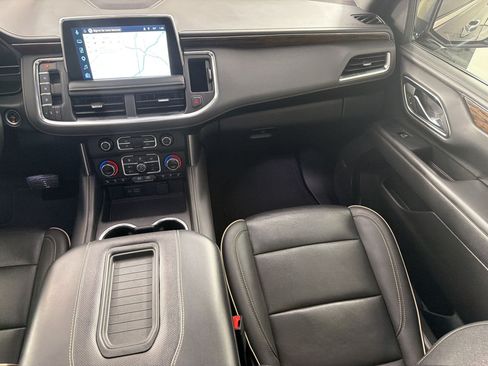Used 2024 Chevrolet Tahoe Premier w/ Premium Package RWD image 29