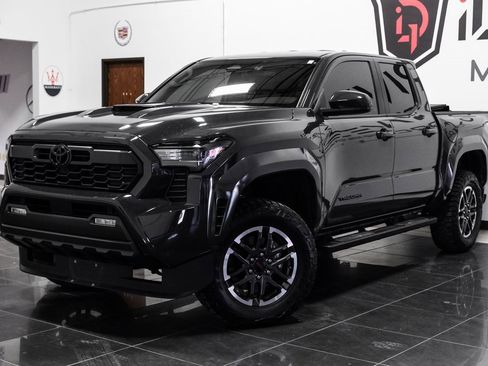 Used 2024 Toyota Tacoma TRD Sport image 7