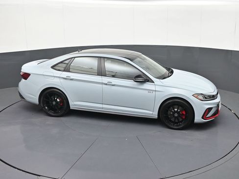 Used 2026 Volkswagen Jetta GLI Autobahn FWD image 27