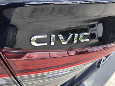 Used 2025 Honda Civic Sport image 15