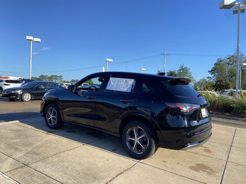 Used 2023 Honda HR-V EX-L image 8