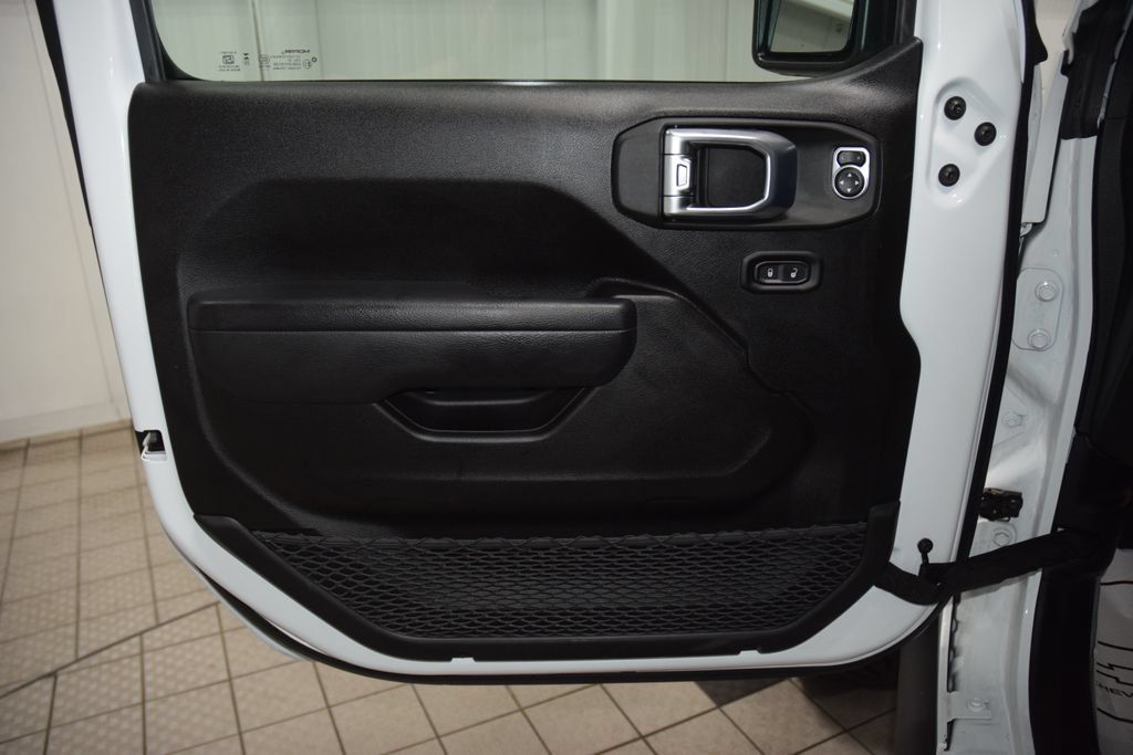 Used 2026 Jeep Wrangler Unlimited Rubicon AWD/4WD image 51