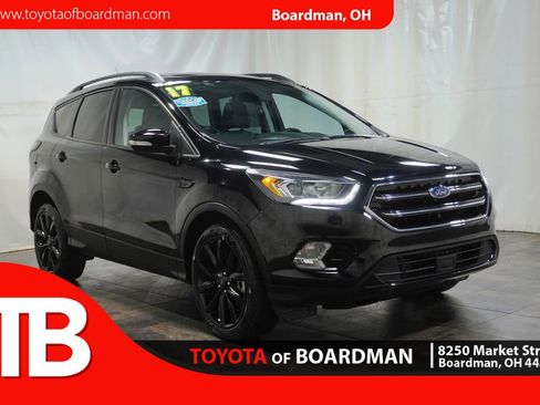 Used 2017 Ford Escape Titanium image 1