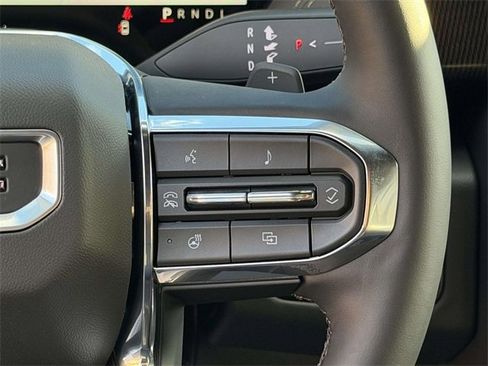 New 2026 GMC Yukon Elevation image 12